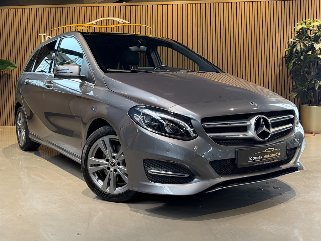 Mercedes-Benz B-klasse 180 Ambition | automaat | leder | navigatie origineel Nederlandse auto