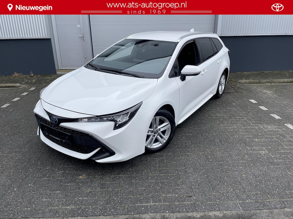 Toyota Corolla Touring Sports 1.8 Hybrid Active | Grijs kenteken | stuur-, stoel- en voorruit verwarming | Lichtmetalen velgen | Apple/Android Navigatie |