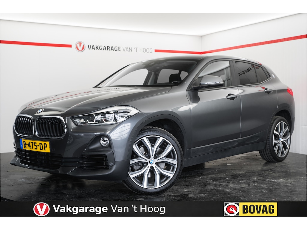 BMW X2 sDrive20i Advantage | HUD | Navi Plus | Camera | 19” | Stoelverwarming