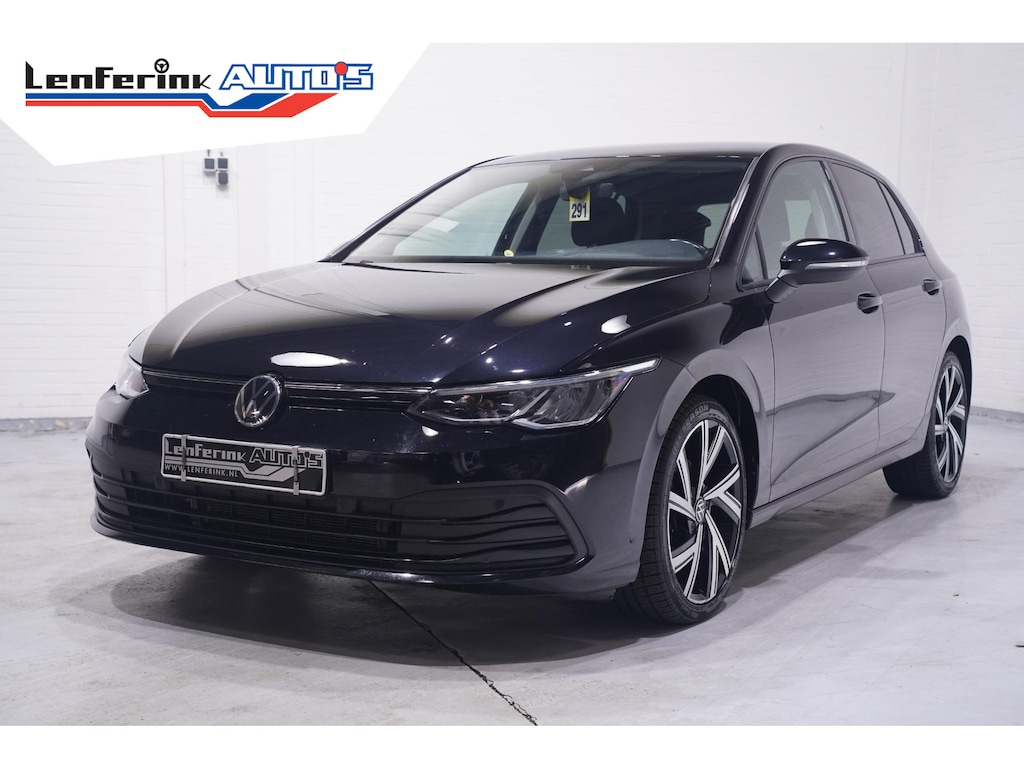 Volkswagen Golf 2.0 TDI Life Clima Navi PDc Adaptive cruise Virtual cockpit Ver. stoelen + stuur Apple Carplay