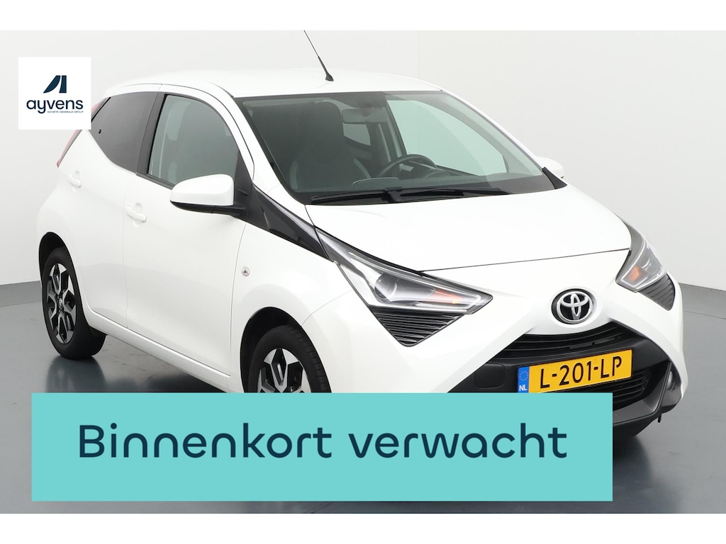 Toyota Aygo 1.0 VVT-i x-joy Compacte stadsauto die overal past en nergens om vraagt