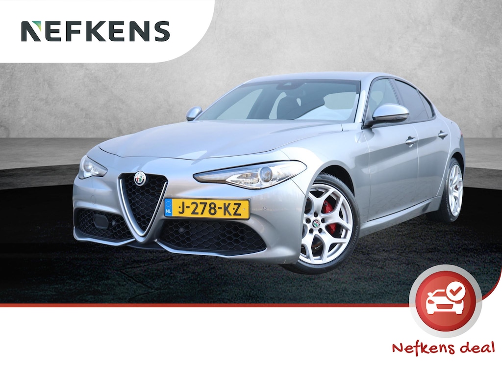 Alfa Romeo Giulia 200pk Super | 1ste eigenaar | Camera | LEER | Sportstoelen | Winterpack | Xenon | Navigatie | AUTOMAAT