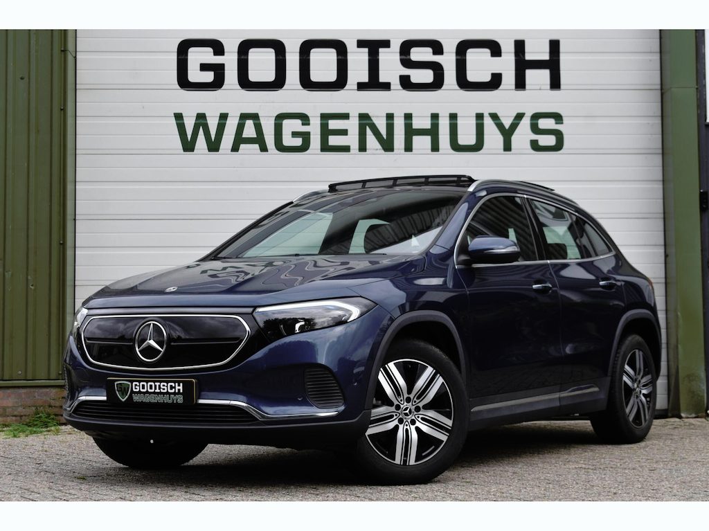 Mercedes-Benz EQA 250 Luxury Line 71 kWh | Stoelverwarming | Pano | Leder |