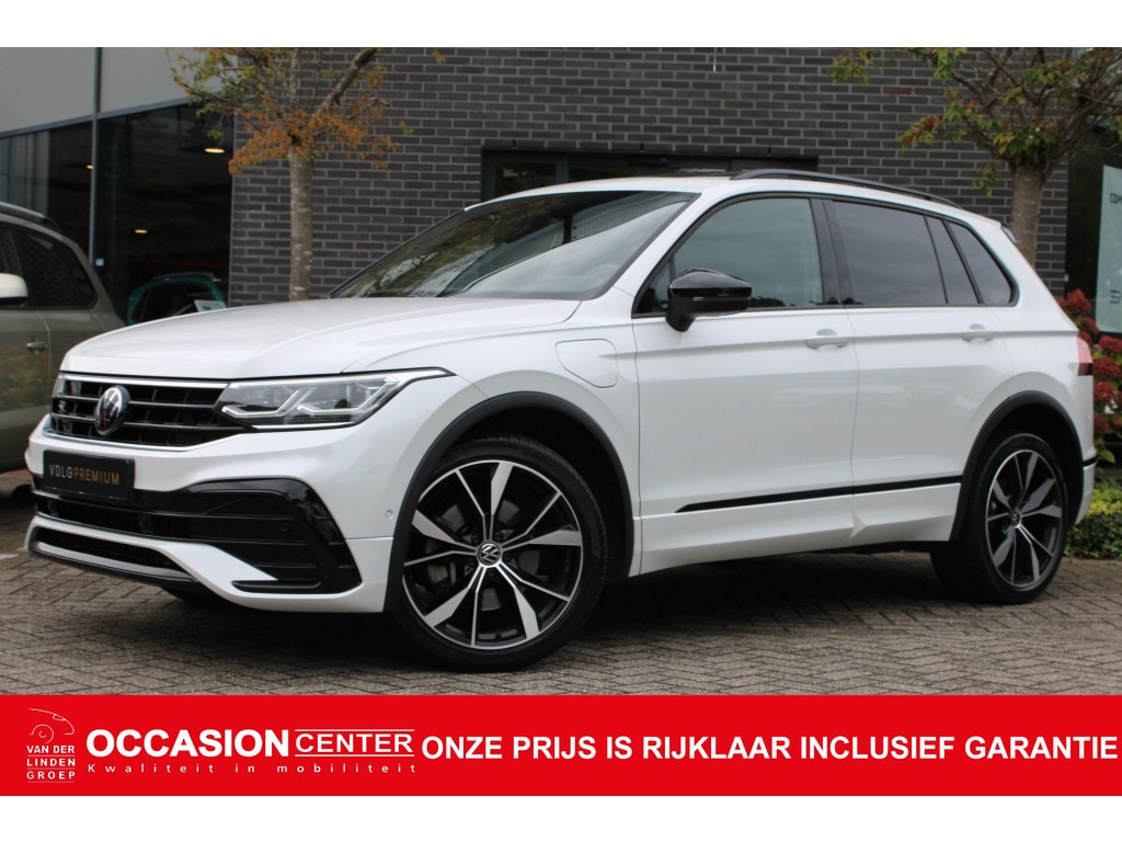 Volkswagen Tiguan 1.4 TSI eHybrid 245PK! R-Line Black Style Pano/20"/Virtual/Elek. Trekhaak "RIJKLAARPRIJS"