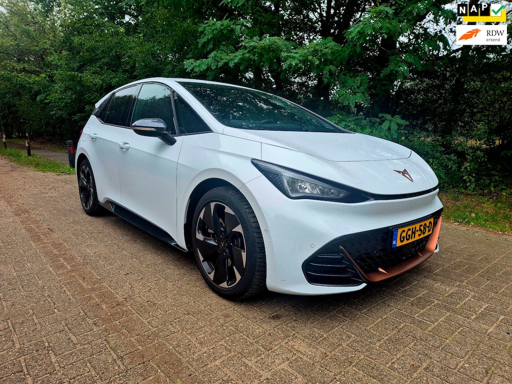 CUPRA Born Essential 63 kWh facelft btw