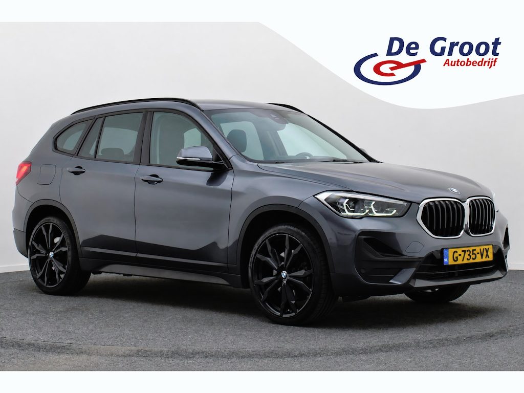 BMW X1 xDrive20i Executive Edition LED, Apple Carplay, Head-Up, Camera, Trekhaak, DAB