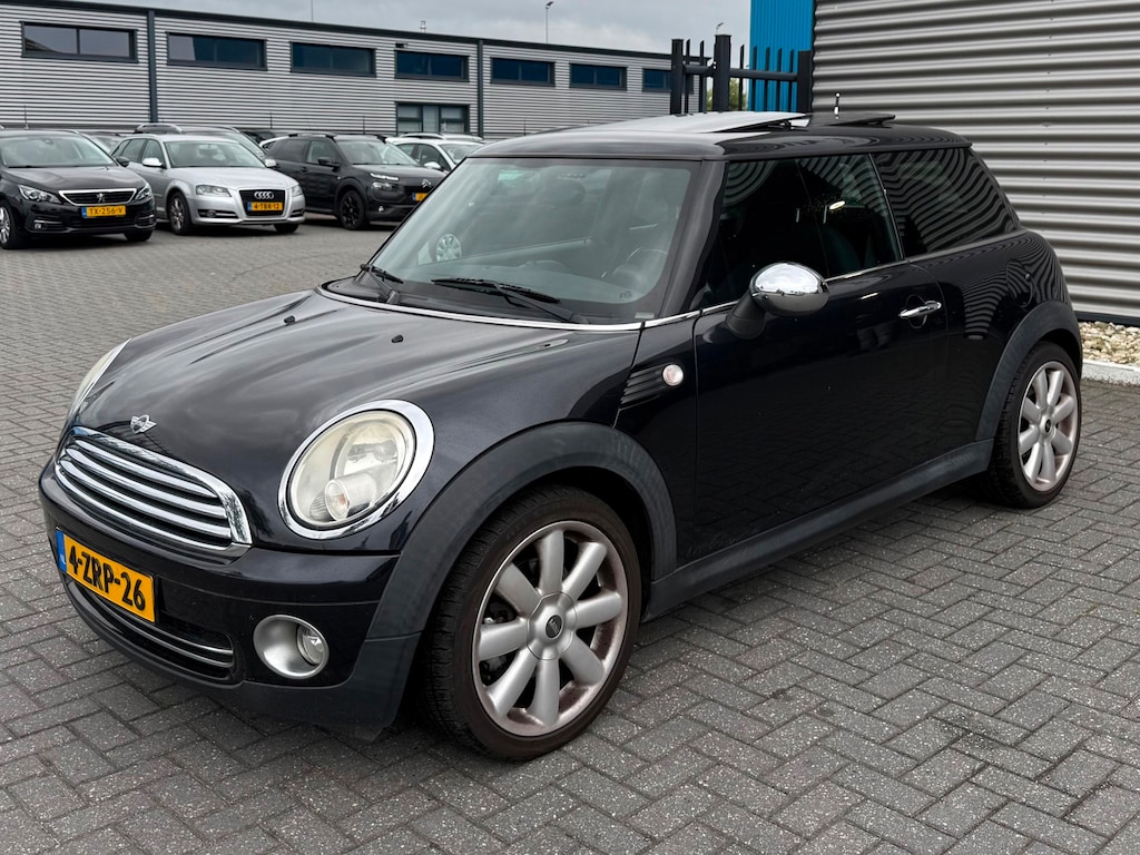 MINI Cooper 3-Deurs 1.6