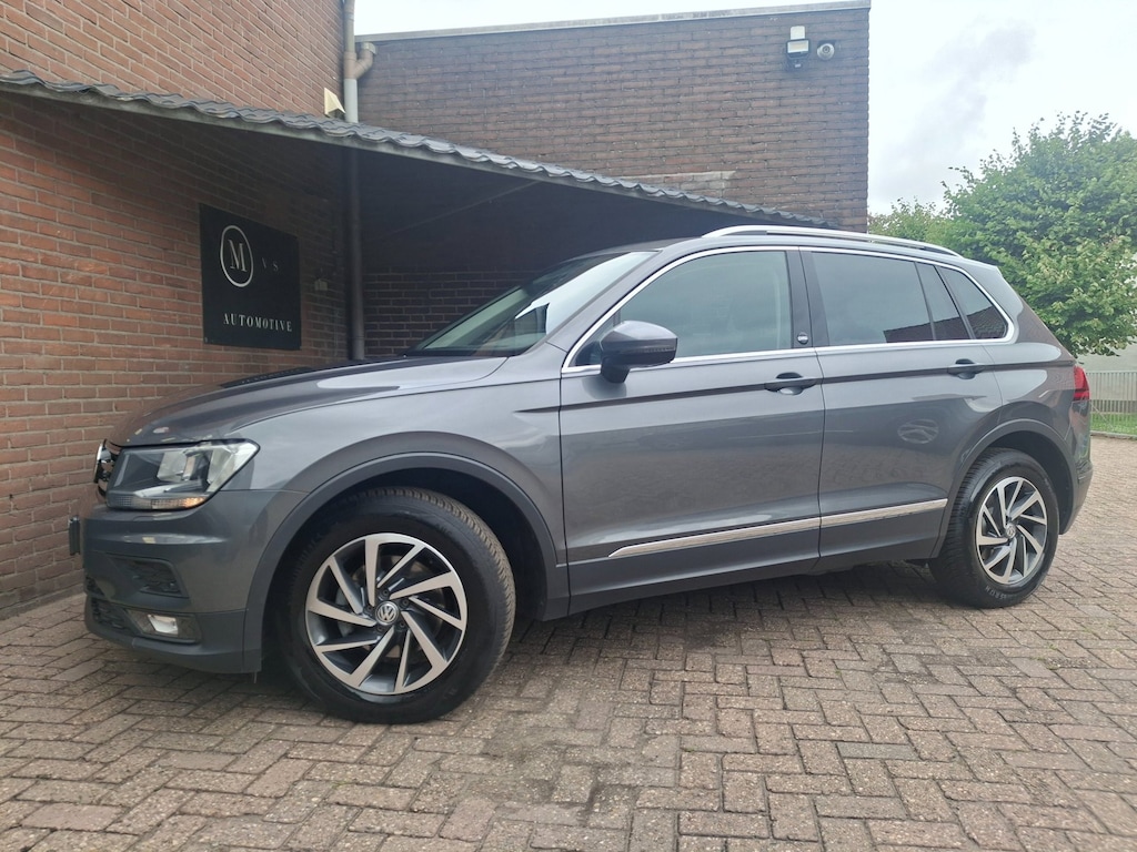 Volkswagen Tiguan 1.4 TSI ACT DSG Comfortline Carplay / Digitale Cockpit / Navigatie / Cruise Controle / Stoelverwarming / Parkeer