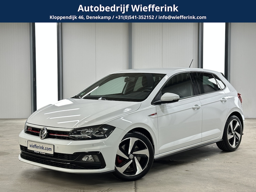 Volkswagen Polo 2.0 TSI GTI 200pk | BeatsAudio | Stoelverwarming | Groot scherm | Apple carplay | PDC voor & achter |