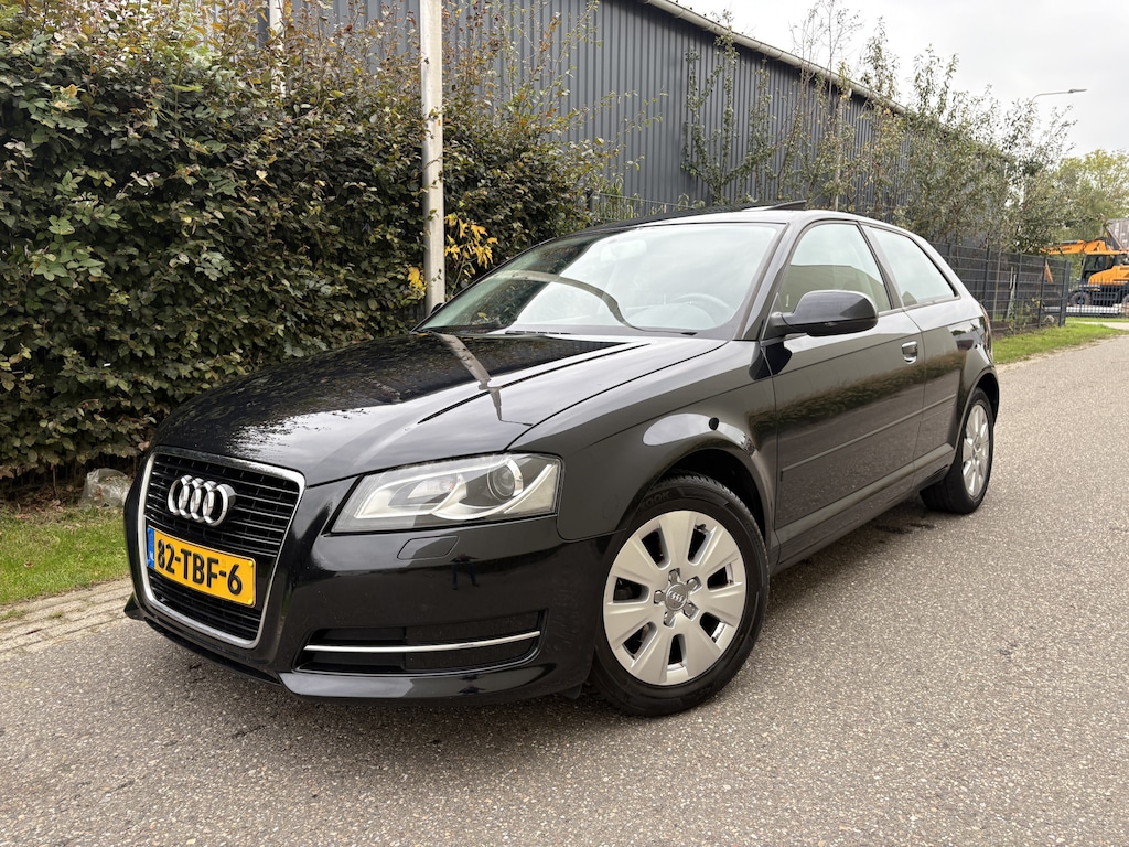 Audi A3 1.2 TFSI Attraction Advance / NAVI / AIRCO / CRUISE / SCHUIFDAK