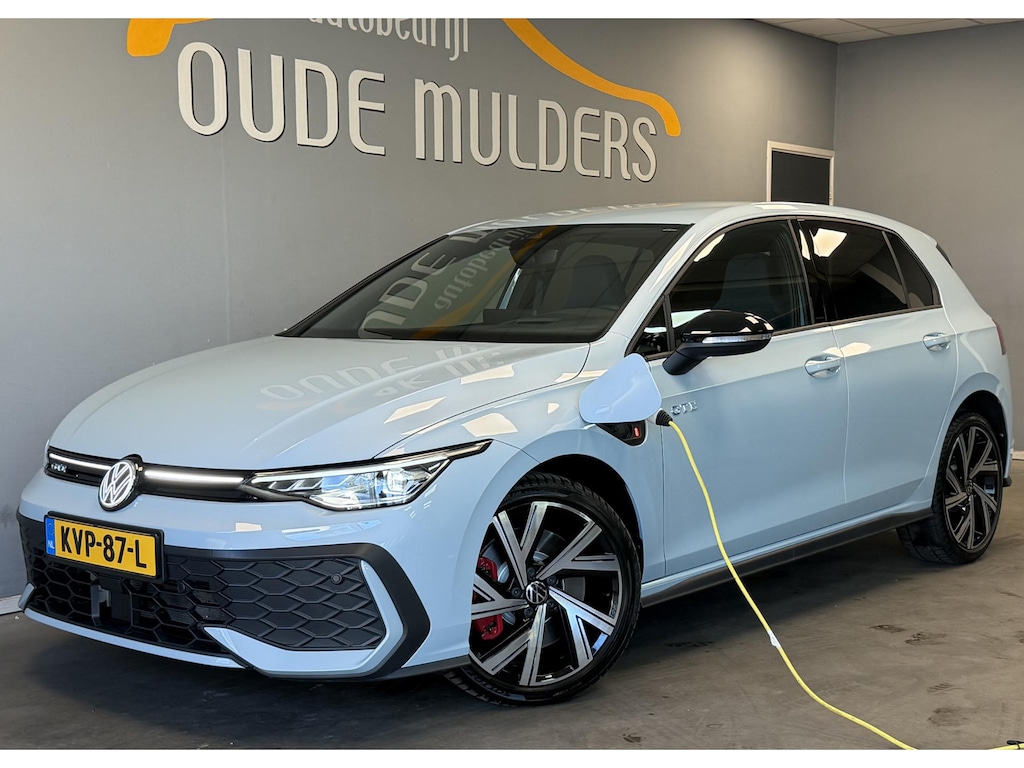 Volkswagen Golf 1.5 eHybrid GTE | Adaptive cruise | Head-up | Sfeer | Achteruitrijcamera |Stoelverwarming | Carplay |