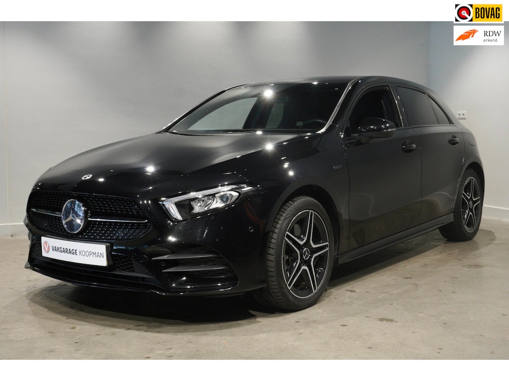 Mercedes-Benz A-klasse 250 e AMG Limited Full option|Led|ACC|360|Carplay