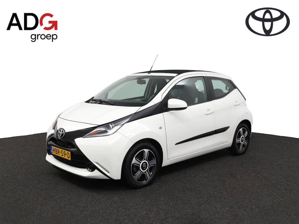 Toyota Aygo 1.0 VVT-i x-cite | Cabrio dak | Achteruitrijcamera | Lichtmetalen velgen | Automaat |