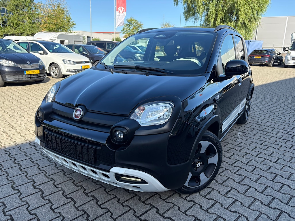 Fiat Panda 1.0 Hybrid Pandina (BOVAG/RIJKLAARPRIJS)