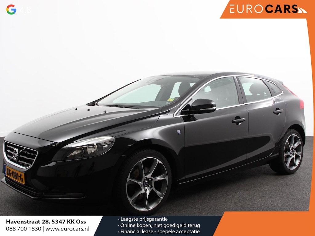 Volvo V40 2.0 T2 Ocean Race Climate Control Navigatie Lederen bekleding Parkeersensoren Trekhaak Lichtmetalen velgen