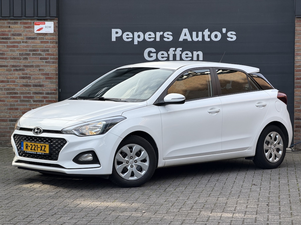 Hyundai i20 1.2 LP i-Drive Cool Airco Stoelverwarming 4 Cilinder - Facelift