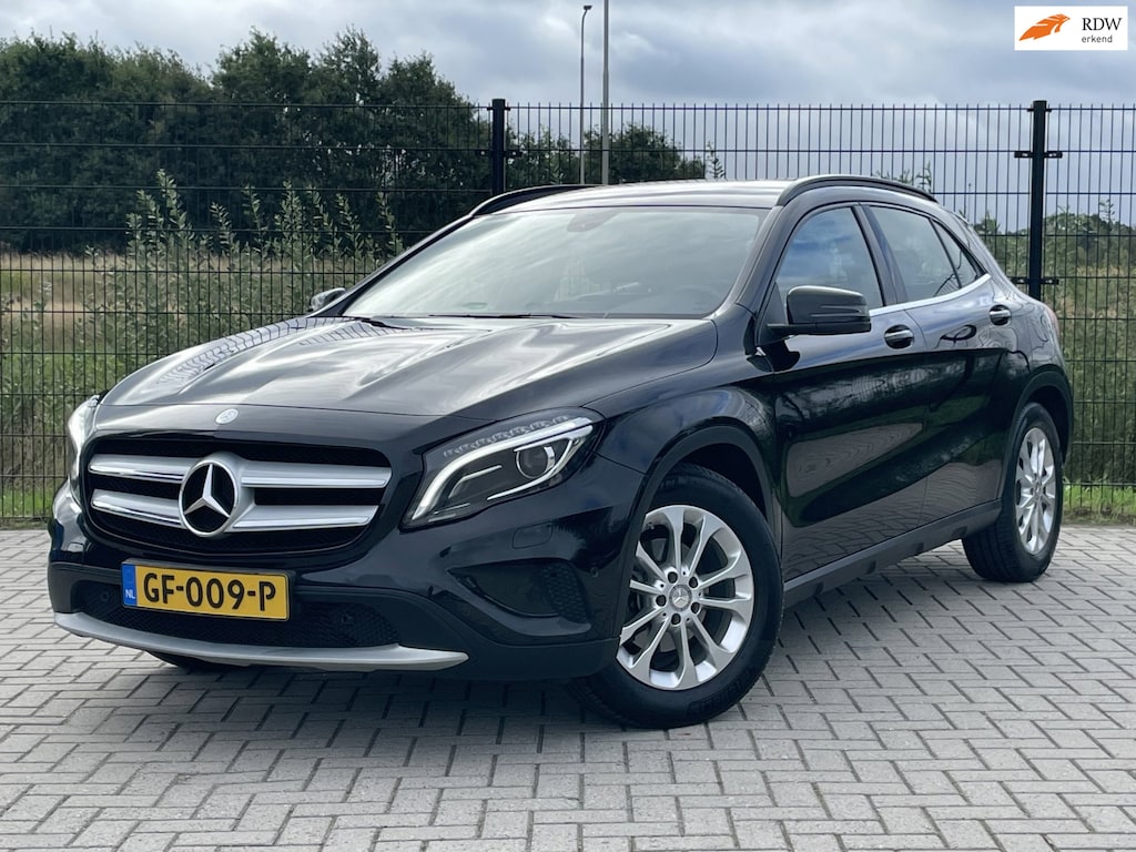 Mercedes-Benz GLA 200 Prestige | Camera | Stoelverwarming | Bluetooth |