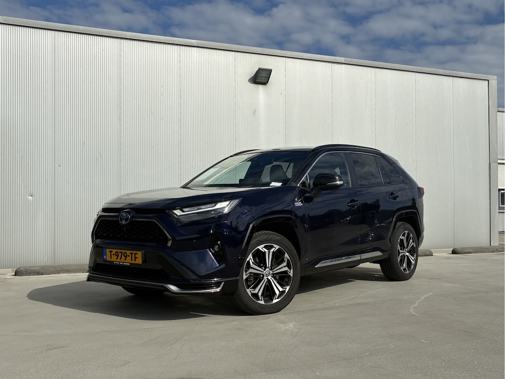 Toyota RAV4 2.5 Plug-in Hybrid AWD Bi-Tone Plus | Panoramadak | Open dak | Alarm | Trekhaak