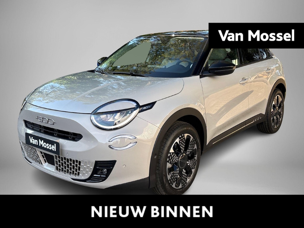 Fiat 600 600e La Prima 54 kWh | Pack Dolce Vita | Winter Pack | Apple carplay/Android Auto | Two Tone Dak | LMV 18" | Camera | Parkeersensoren | AKTIEKORTING! 2 + 6 jaar Speciale garantie!