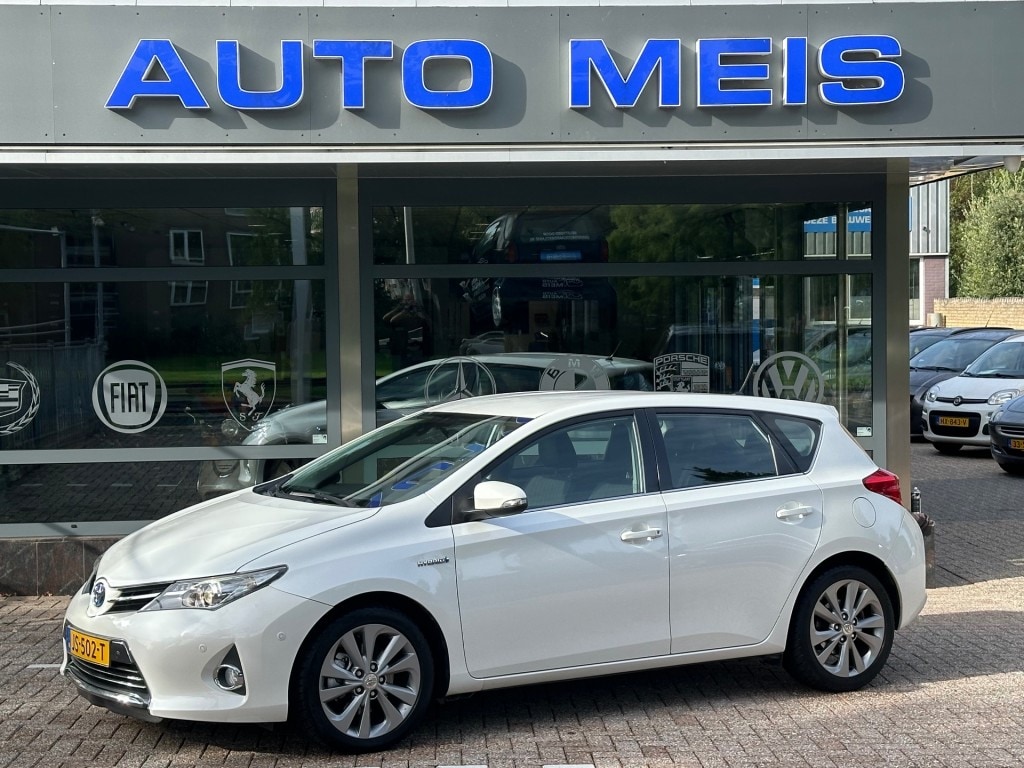 Toyota Auris 1.8 Hybrid Executive Automaat Navi Telefoon Camera Cruise