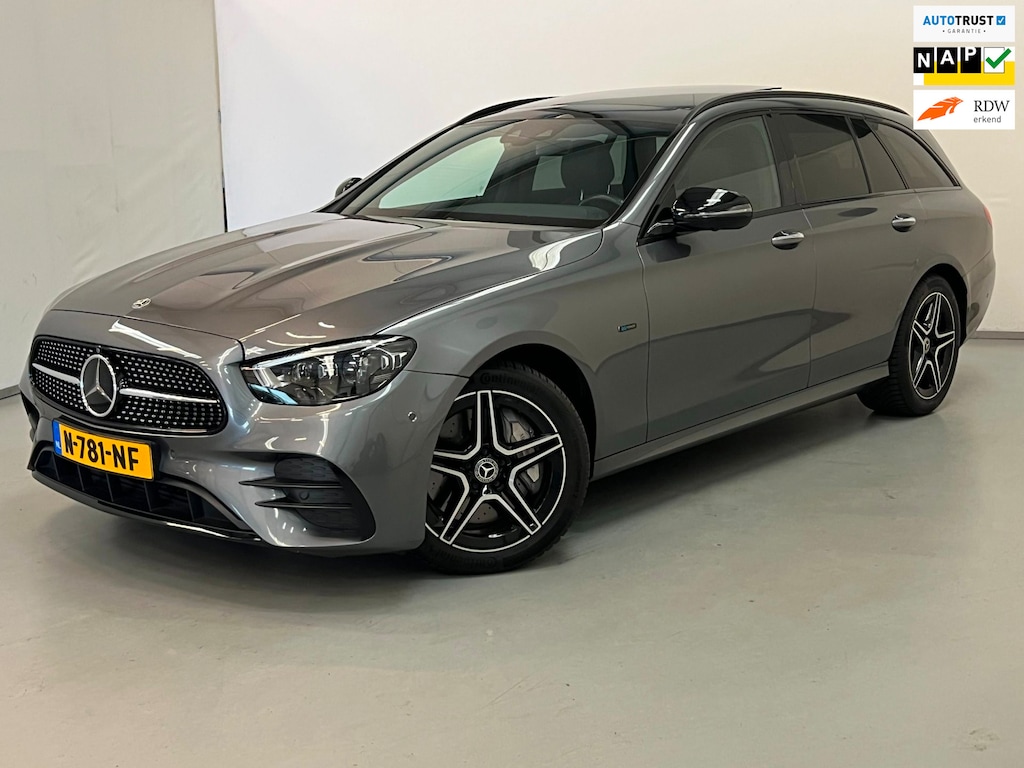 Mercedes-Benz E-klasse Estate 300de / AMG / Pano / Burmester / Memory