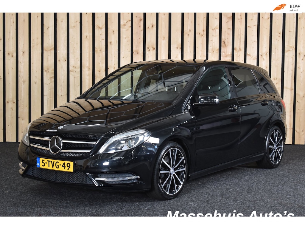 Mercedes-Benz B-klasse 200 Prestige 140dkm Trekhaak Navi Clima Cruise Xenon LED Camera Nwe APK