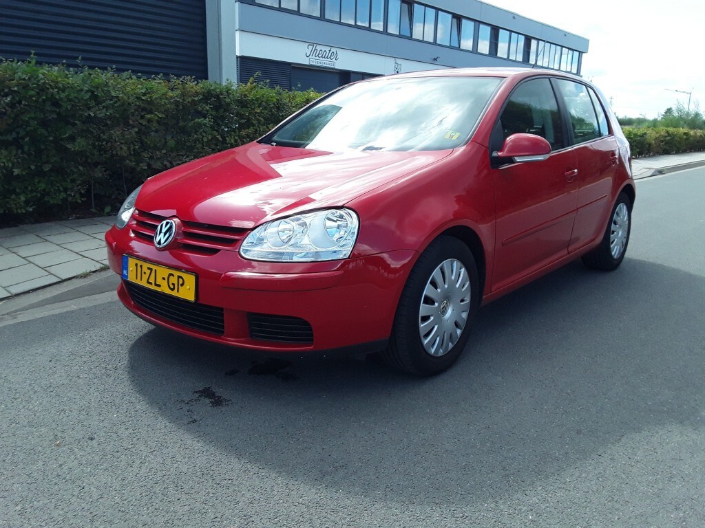 Volkswagen Golf 1.4 TSI OPTIVE 4