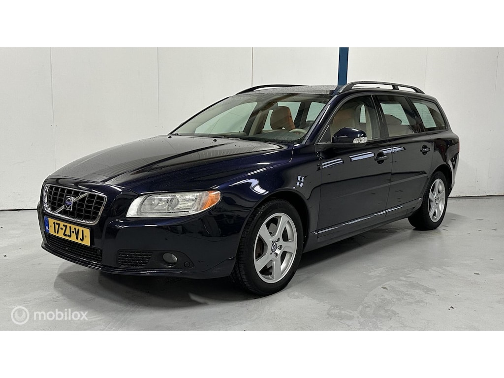 Volvo V70 3.0 T6 AWD Momentum NL AUTO / LEER