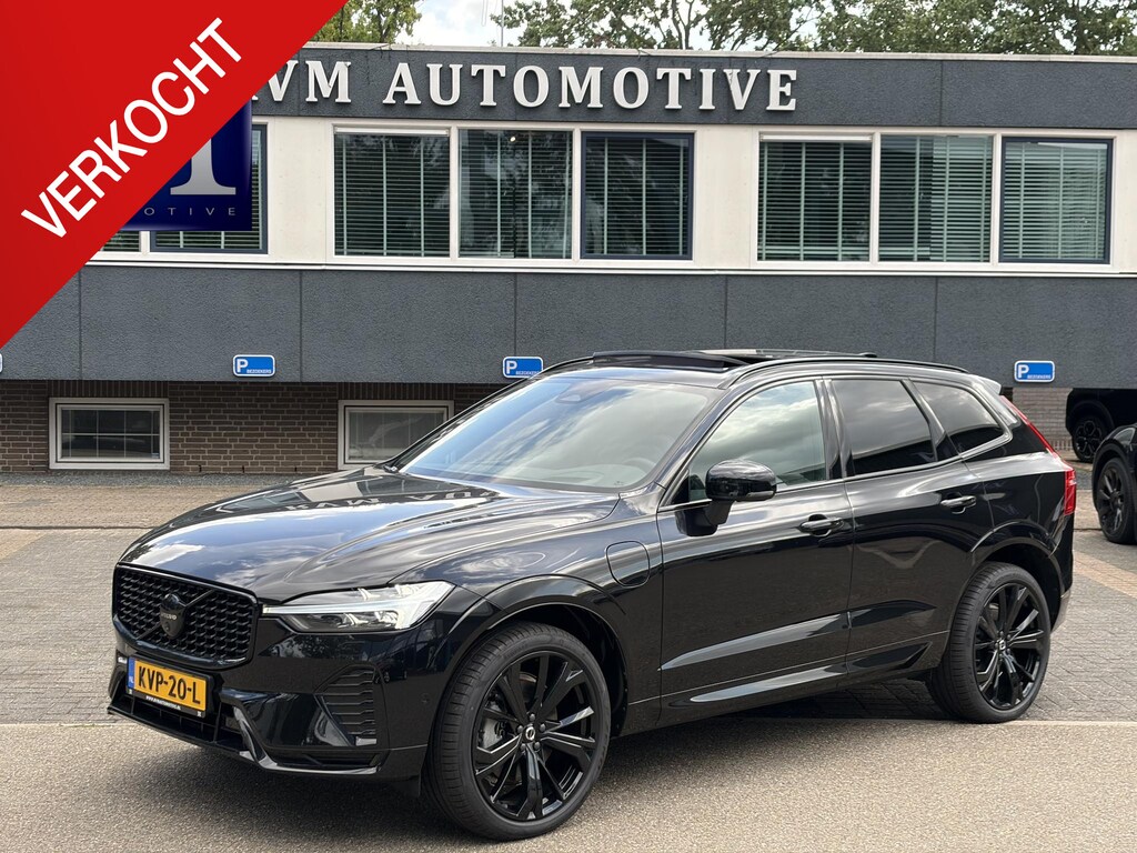Volvo XC60 2.0 T6 Plug-in hybrid AWD Plus Dark VAN:53.900,- VOOR:49.877,- UW HERFSTVOORDEEL:4.023 ,-ELEKTRISCHE TREKHAAK| PANO| STOEL + STUURVERWARMING| ACHTERBANK VERWARMD| HEAD-UP DISPLAY| 360 CAMERA| MEMORY STOELEN|
