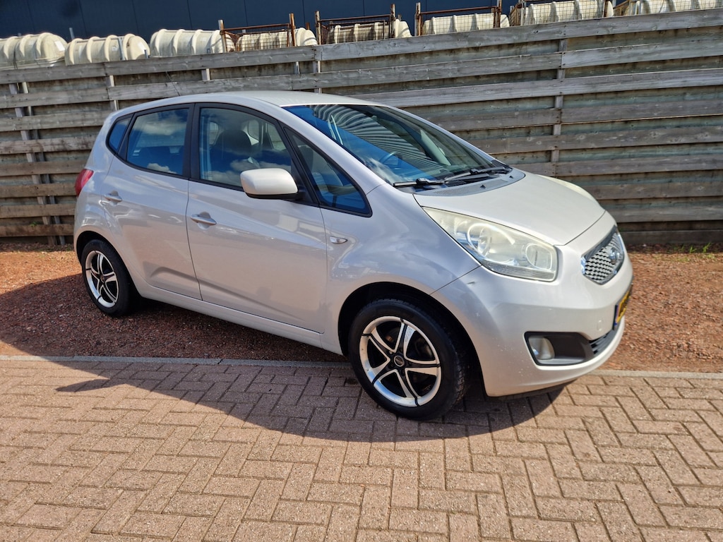 Kia Venga 1.4 CVVT X-tra