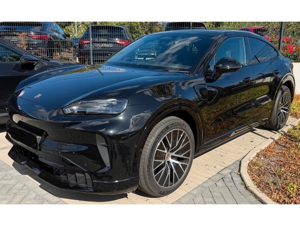 Porsche Cayenne Coupé Electric 113 kWh ** Sport Design ** Sport Chrono ** BOSE ** PASM ** Panodak Porsche Electric Sport Sound