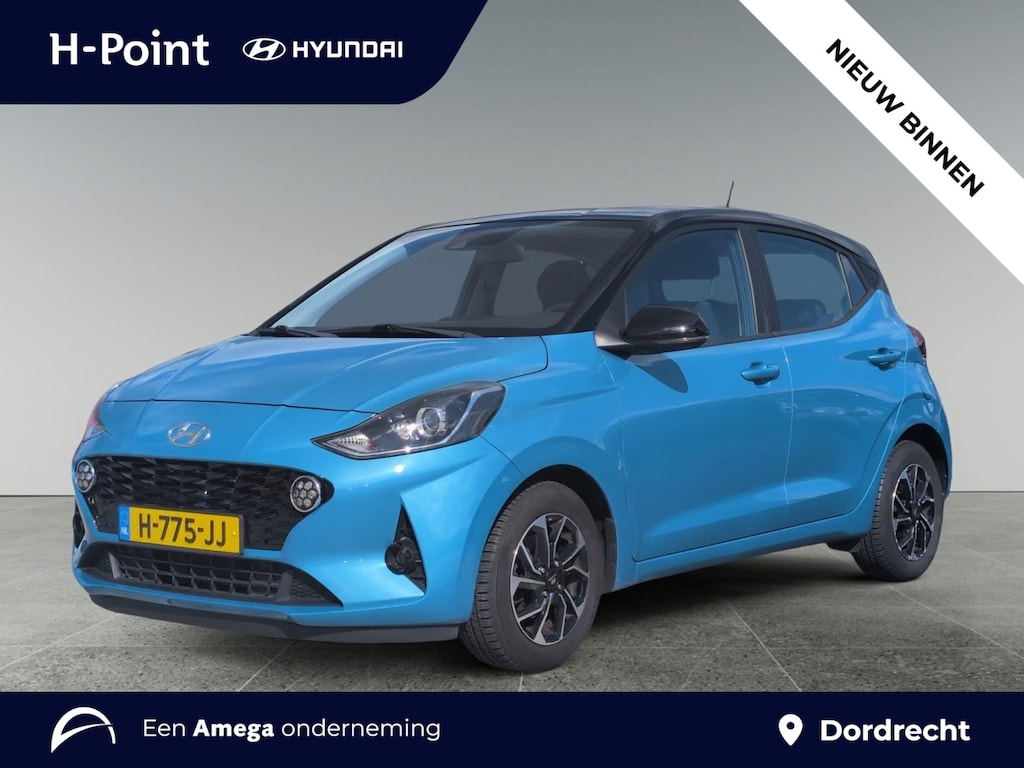 Hyundai i10 5-deurs Premium 1.0 MPi 67pk | DAKKLEUR ZWART | CLIMA | NAVI | APPLE CARPLAY / ANDROID AUTO | 16'' BICOLOR LM-VELGEN | CAMERA | ALLSEASON BANDEN |