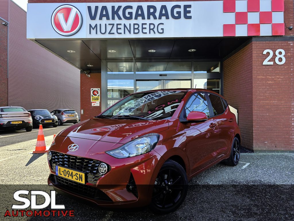 Hyundai i10 1.0 Comfort 1e EIGENAAR!! // APPLE CARPLAY / ANDROID AUTO // CRUISE // ELEK. RAMEN // LMV
