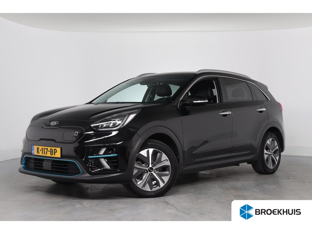 Kia Niro EV e-Niro ExecutiveLine 64 kWh | Dealer Onderhouden! | JBL | Leder | Stoelverwarming/koeling | Camera | BLIS | Memory | Clima | Navi | Parkeersensoren V+A | Lichtmetalen Velgen V+A | DAB
