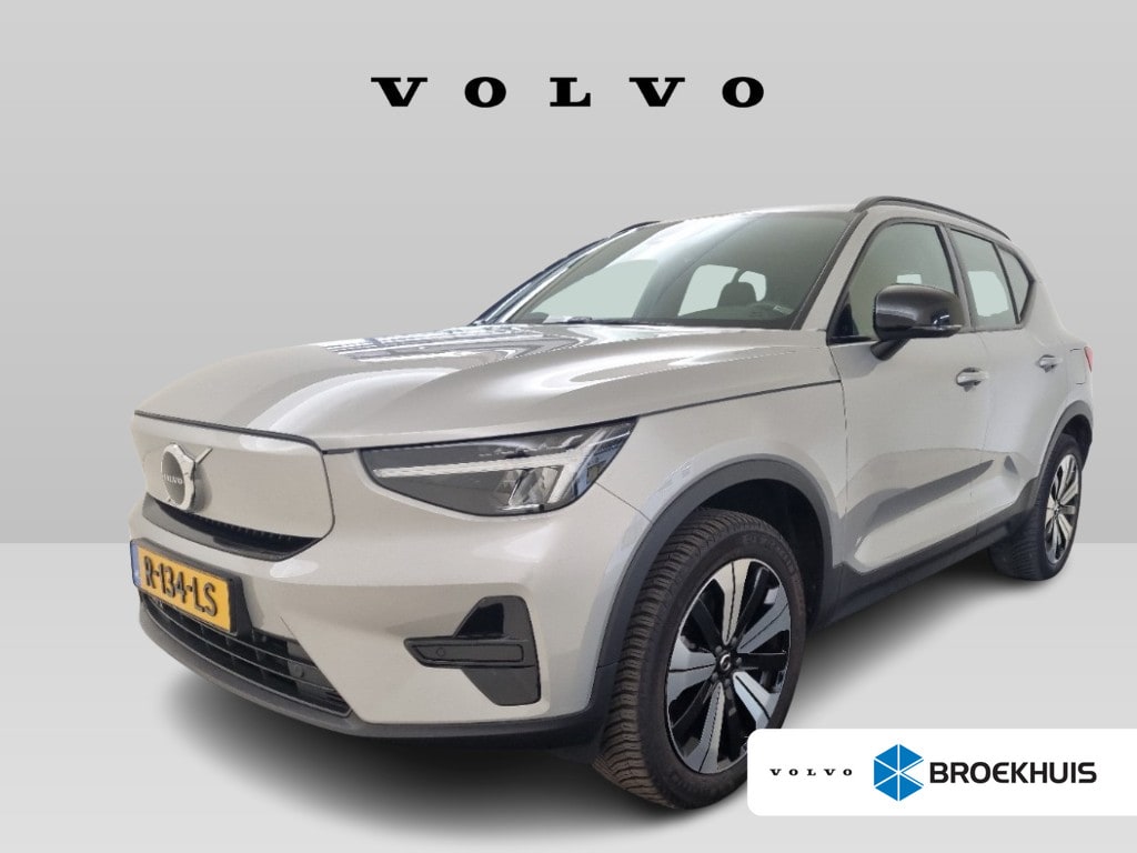 Volvo XC40 Recharge Core 70 kWh | 19" | Trekhaak | Warmtepomp | Stoel Verwarming |