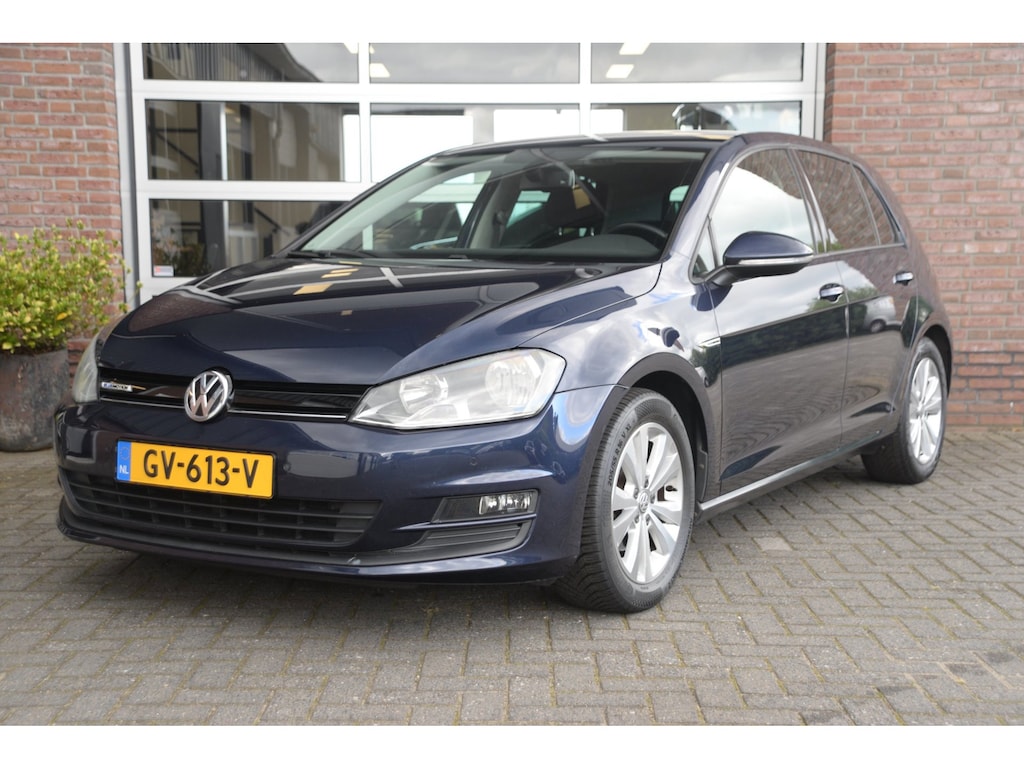 Volkswagen Golf 1.0 TSI Comfortline | Trekhaak | Navigatie | Park Assist | NL Auto |