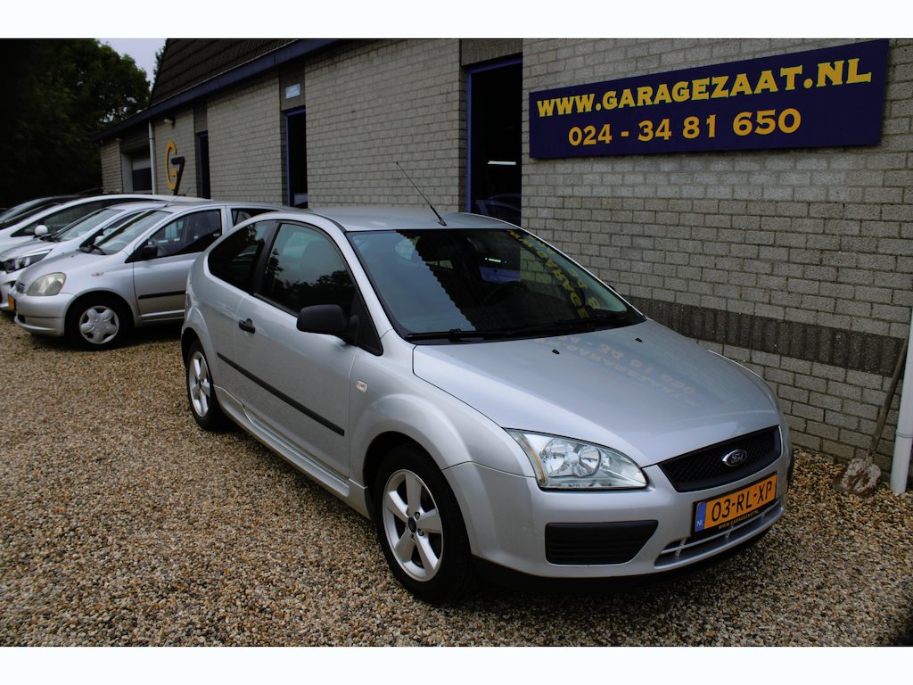 Ford Focus 1.4-16V 3DRS Trend Airco Lm velgen weinig km