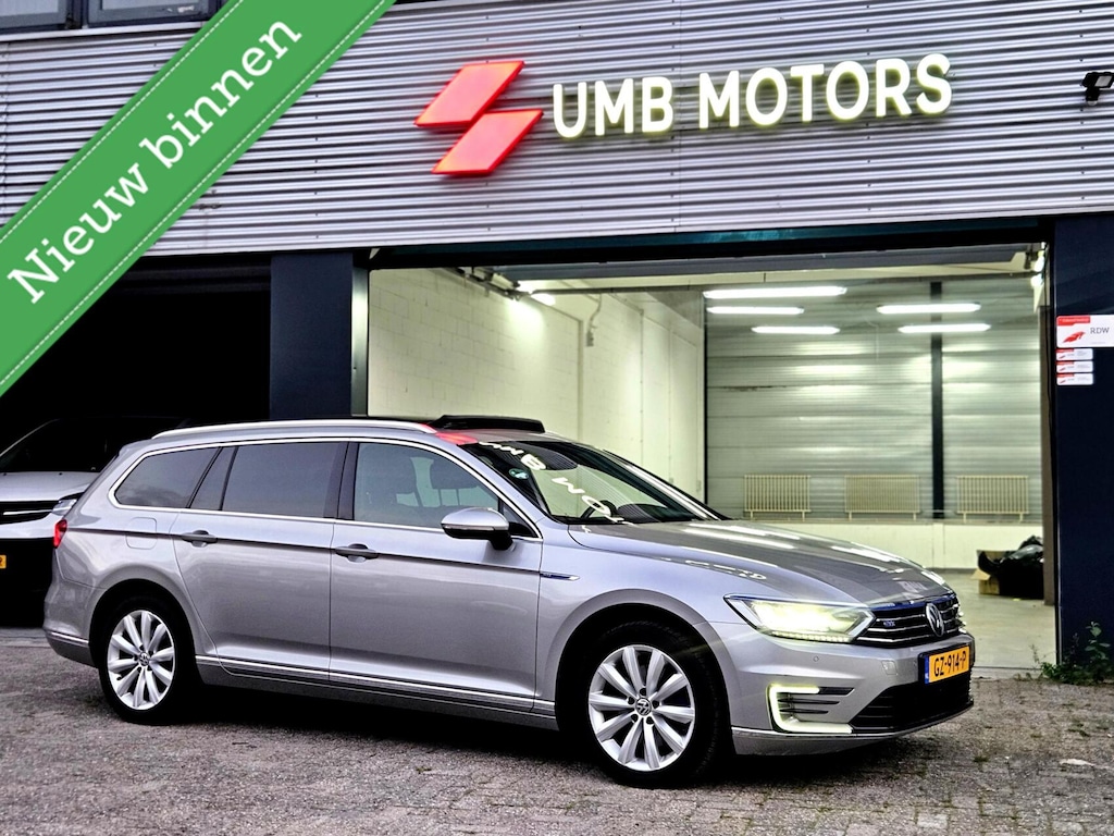 Volkswagen Passat Variant 1.4 TSI GTE Highline Pano Keyless