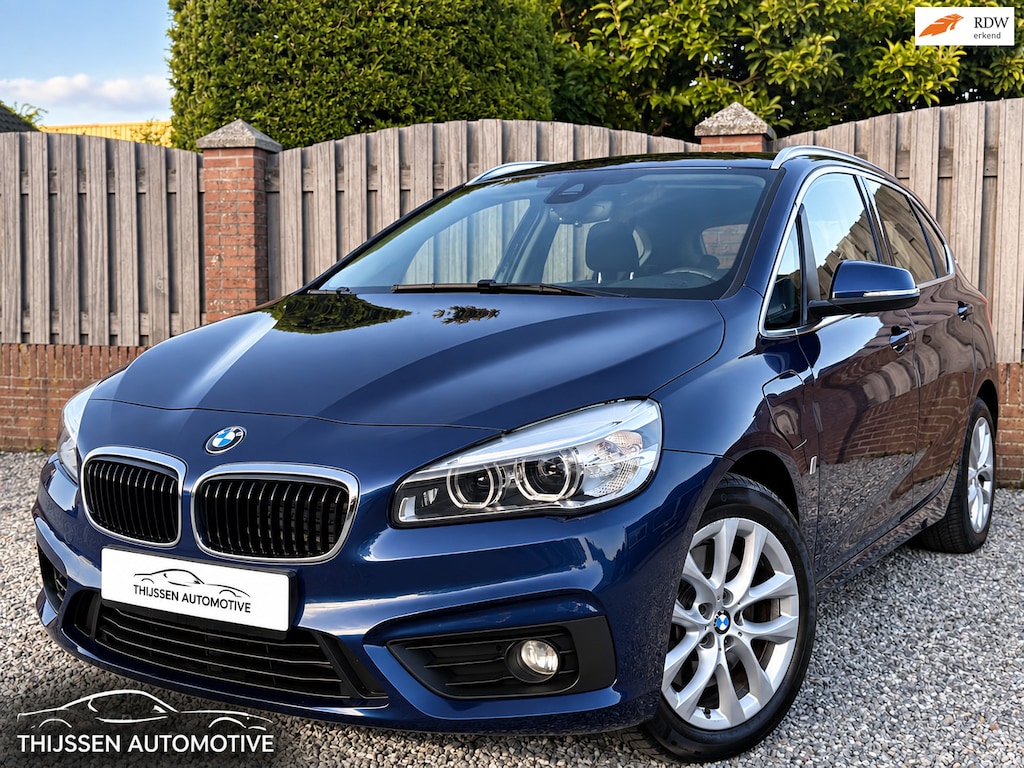 BMW 2-Serie Active Tourer 225xe PHEV iPerformance Centennial Executive NAVIGATIE CLIMATECONTROL P-SENSOREN E-KLEP