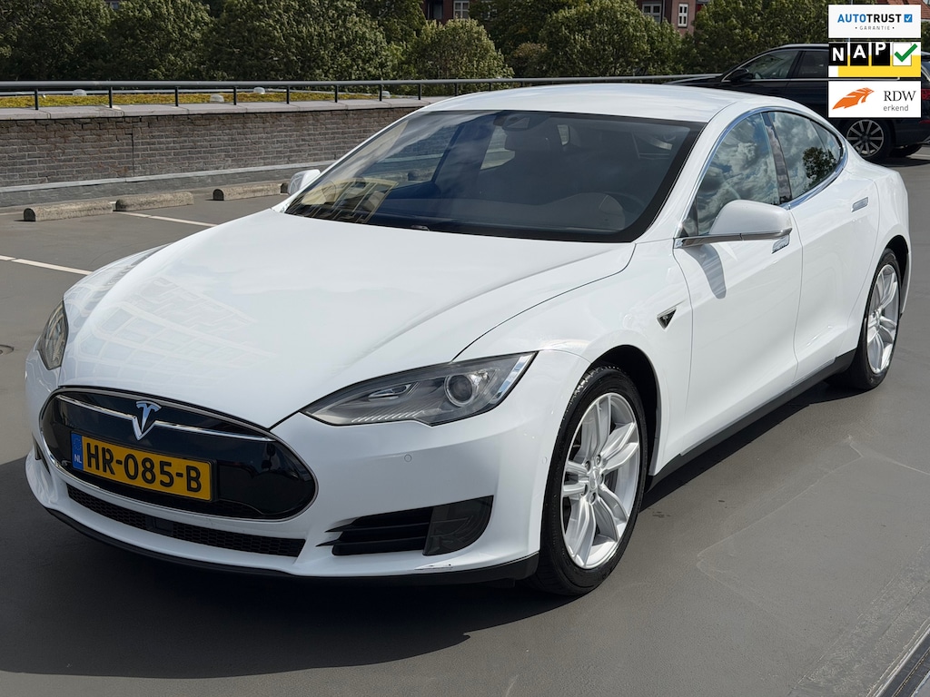 Tesla Model S 70 Base 320+ Km Accubereik Adaptief Cruise Camera DEALER onderhouden Dec 2015 Model
