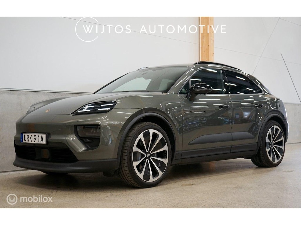 Porsche Macan 4 100 kWh, Pano, Bose, Leer, 22 inch, trekhaak