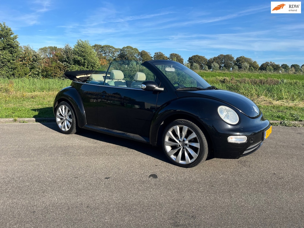 Volkswagen Beetle New Cabriolet 2.0 Highline