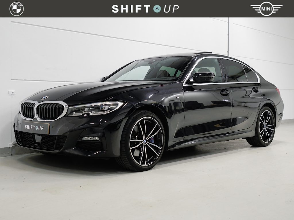 BMW 3-Serie 330e M-Sport | Schuifdak | ACC | Harman Kardon