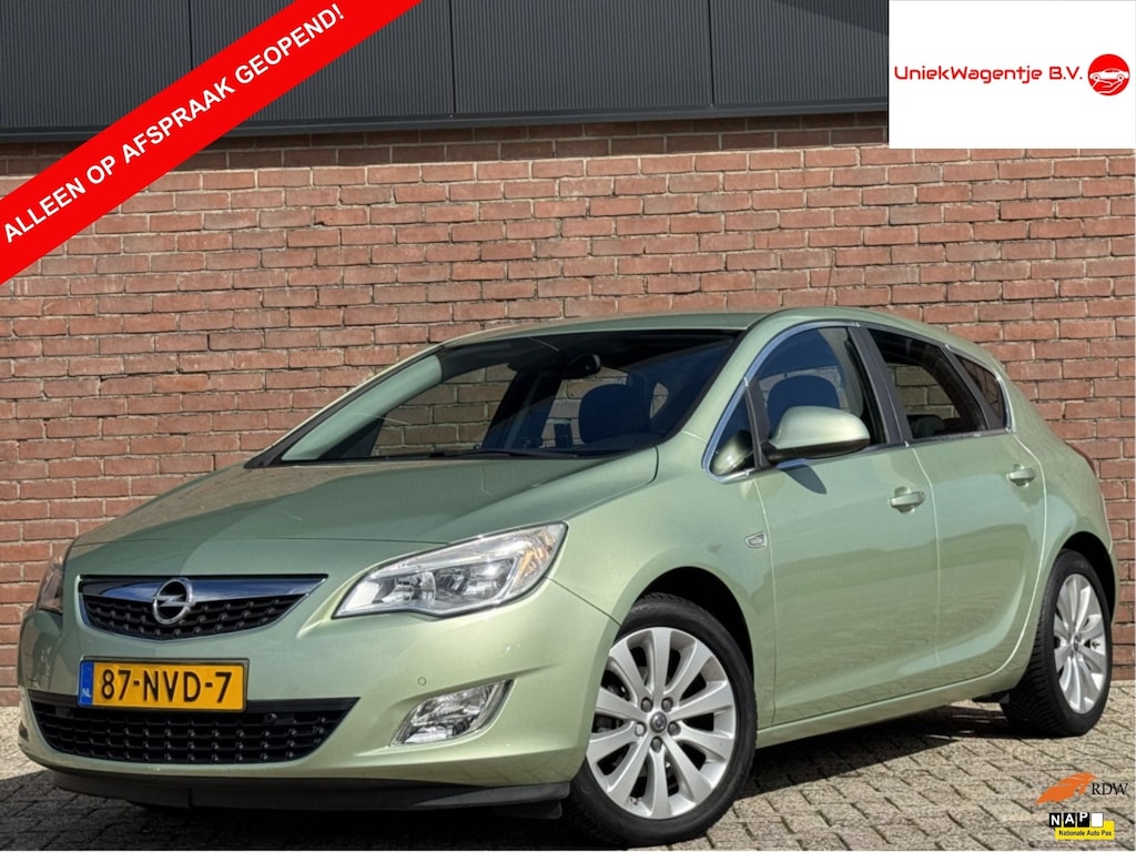 Opel Astra 1.6 COSMO | NL-AUTO | CRUISE! | TREKHAAK!