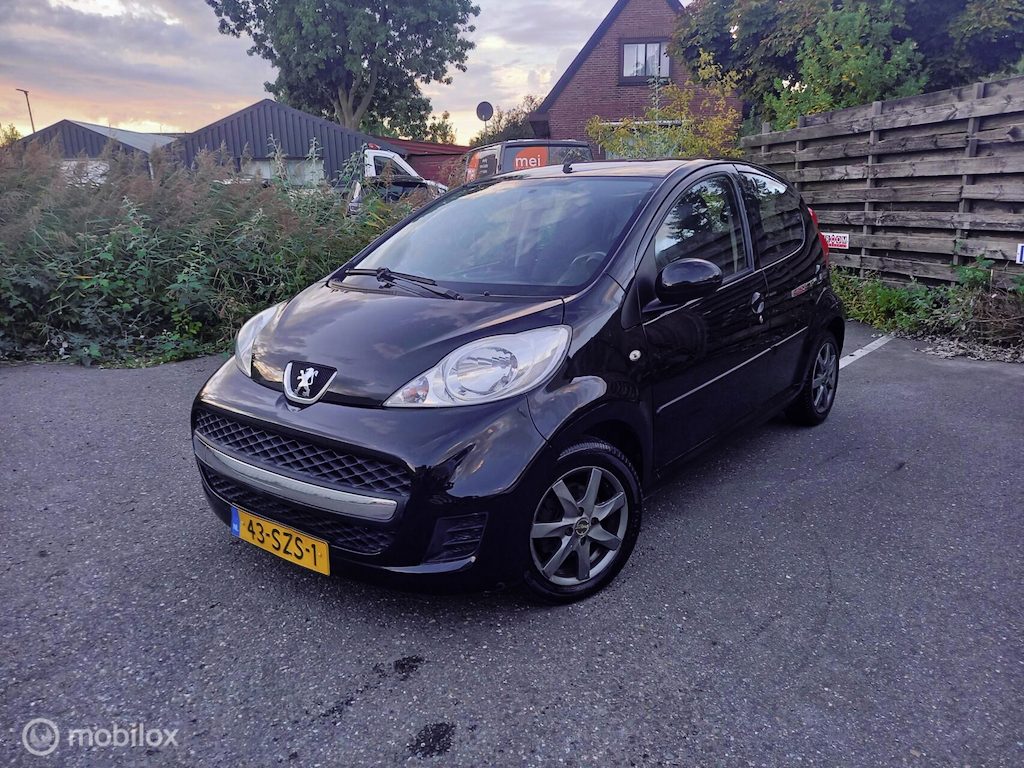 Peugeot 107 1.0-12V XS, Airco / LMV / NL Auto
