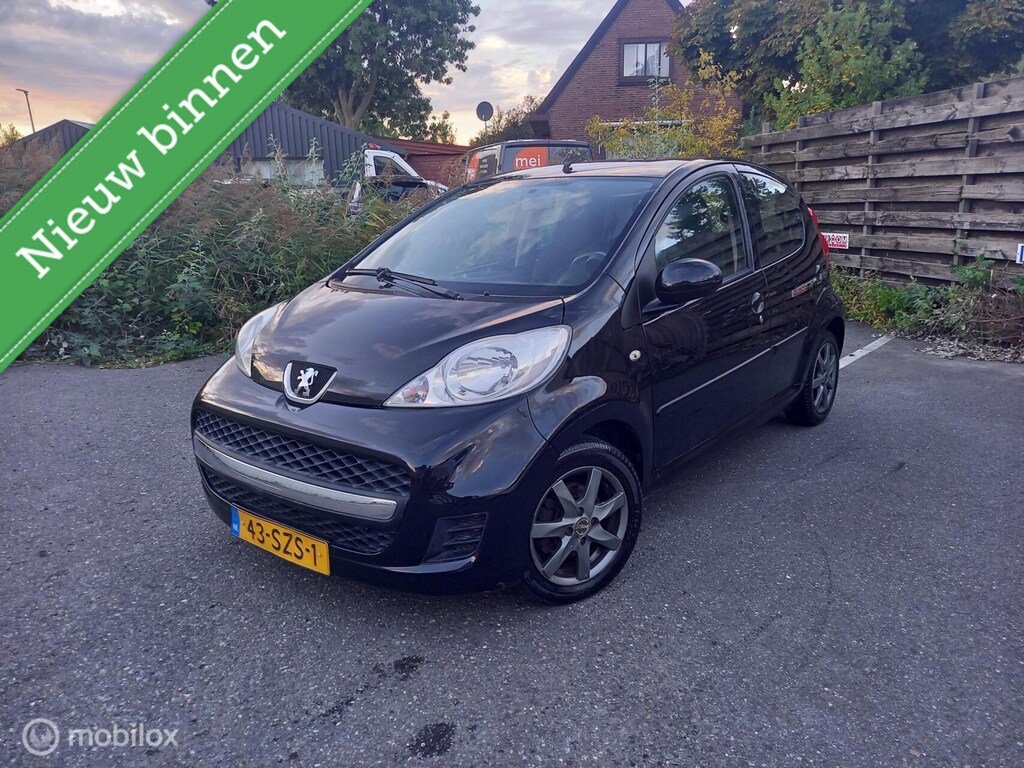 Peugeot 107 1.0-12V XS, Airco / LMV / NL Auto