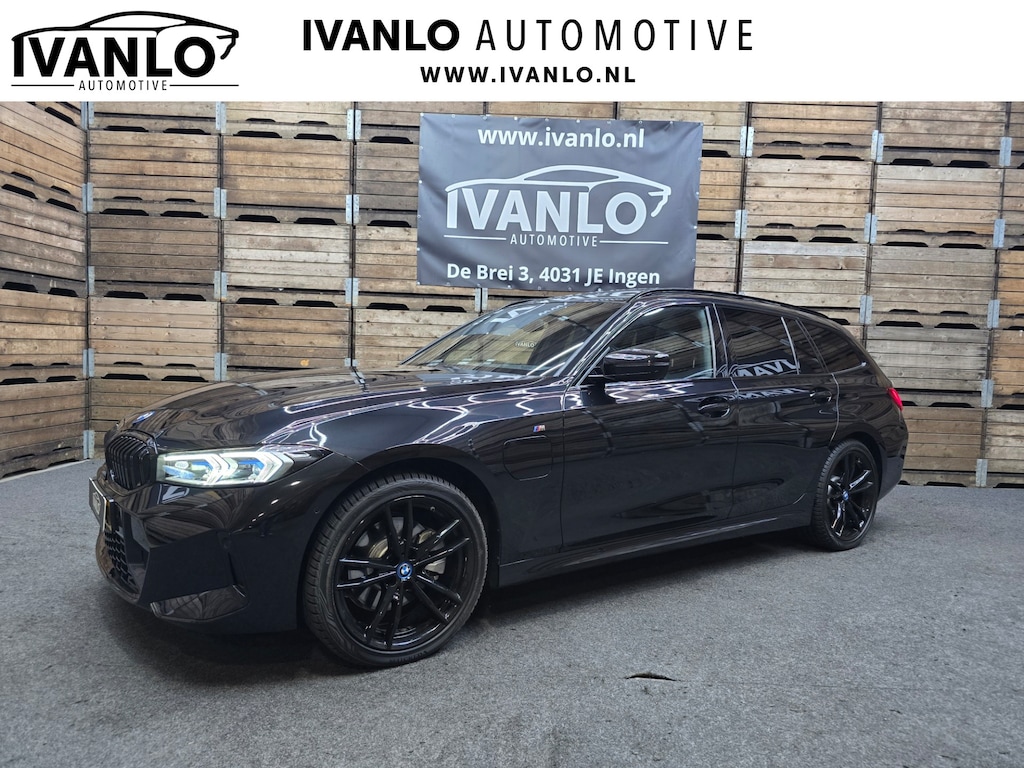 BMW 3-Serie Touring 330e xDrive M Sport Pano Leder Widescreen HUD camera Laser 19"LM