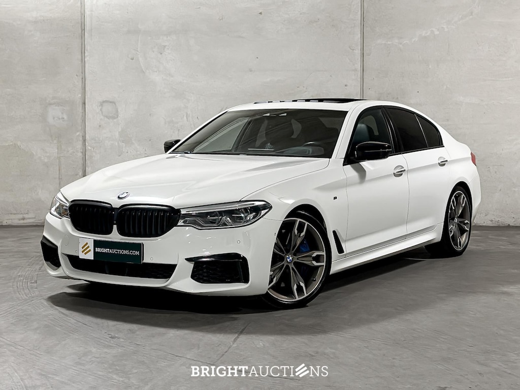 BMW 5-Serie M550i xDrive High Executive