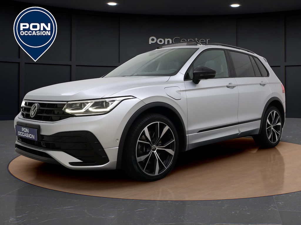 Volkswagen Tiguan 1.4 TSI eHybrid R-Line | Pano Dak | 360 Camera | Side Assist | ACC | Elek. Achterklep | Black Style | Leder | Elek. Stoelen | Stuur-/Stoelverwarming | 20'' |