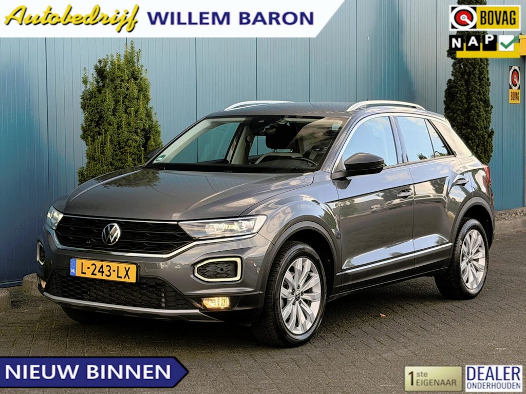 Volkswagen T-Roc 1.5 TSI Sport CARPLAY | ADAPT.CRUISE | DIGI.DASHB | PDC | NAV | LED | PDC | LMV'17